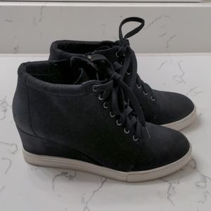 Black boots, size 6.5